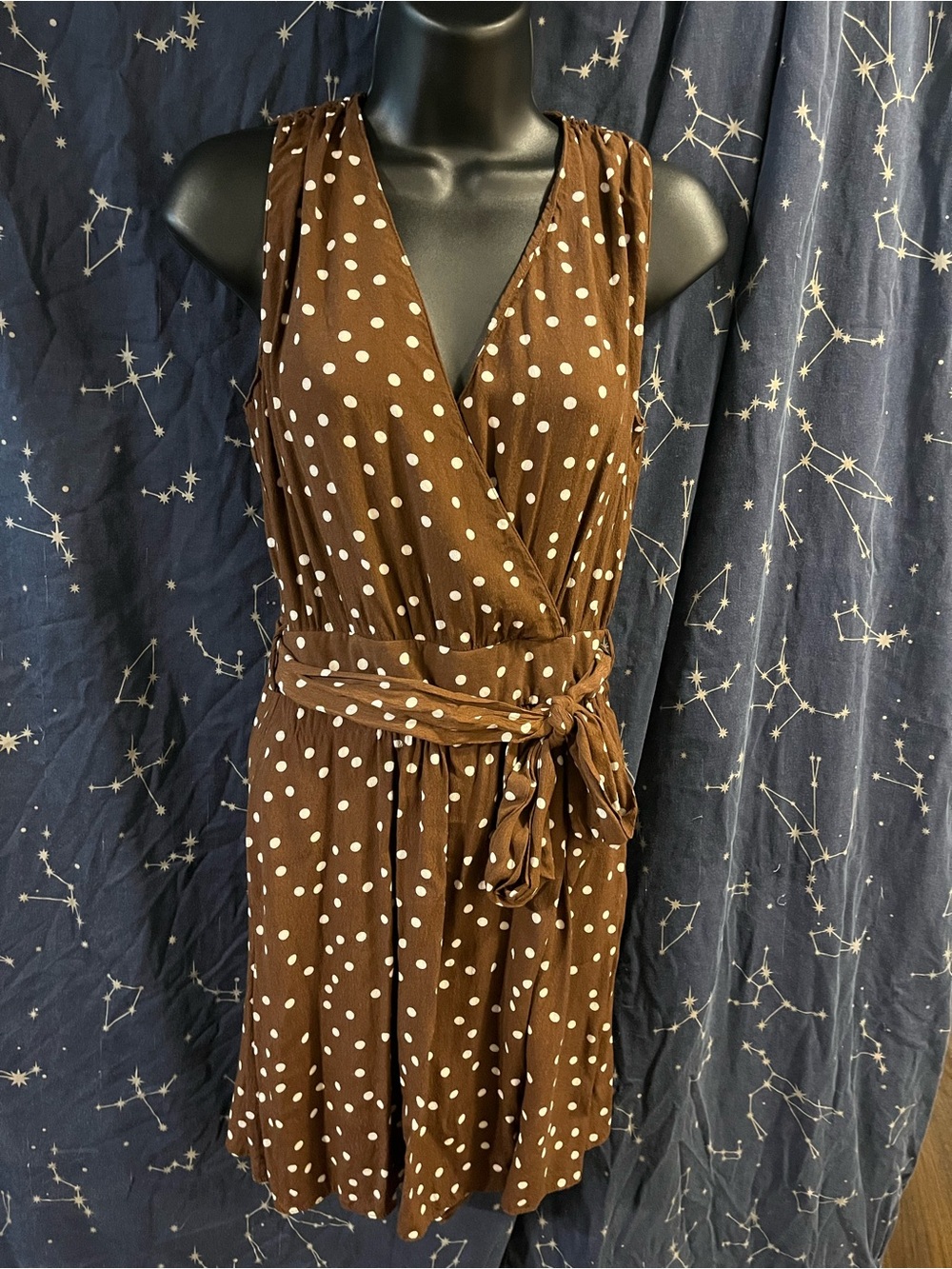 Pretty woman jumper brown and white polka dots